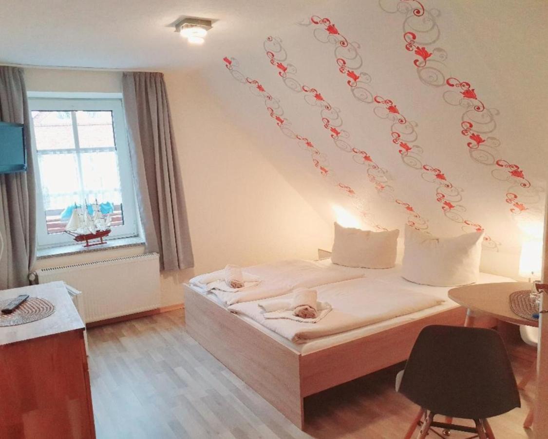 Hotel Up Diek Каролинензил Екстериор снимка