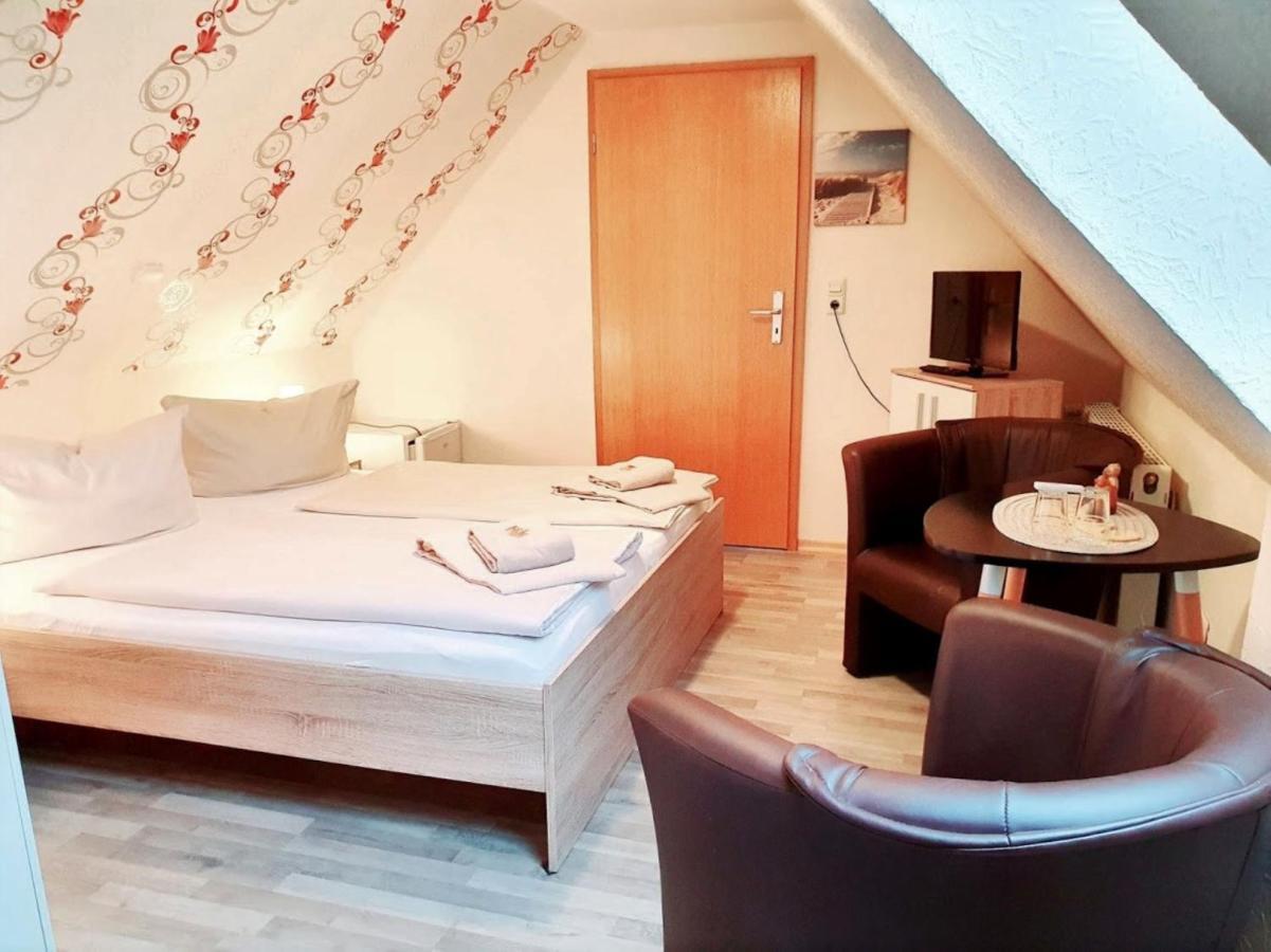 Hotel Up Diek Каролинензил Екстериор снимка